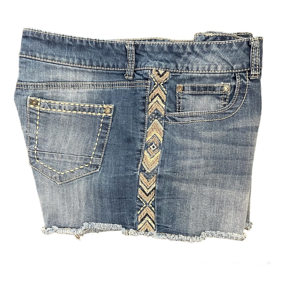 Maurices Fringe Bottom Short Jean Shorts - 15/16